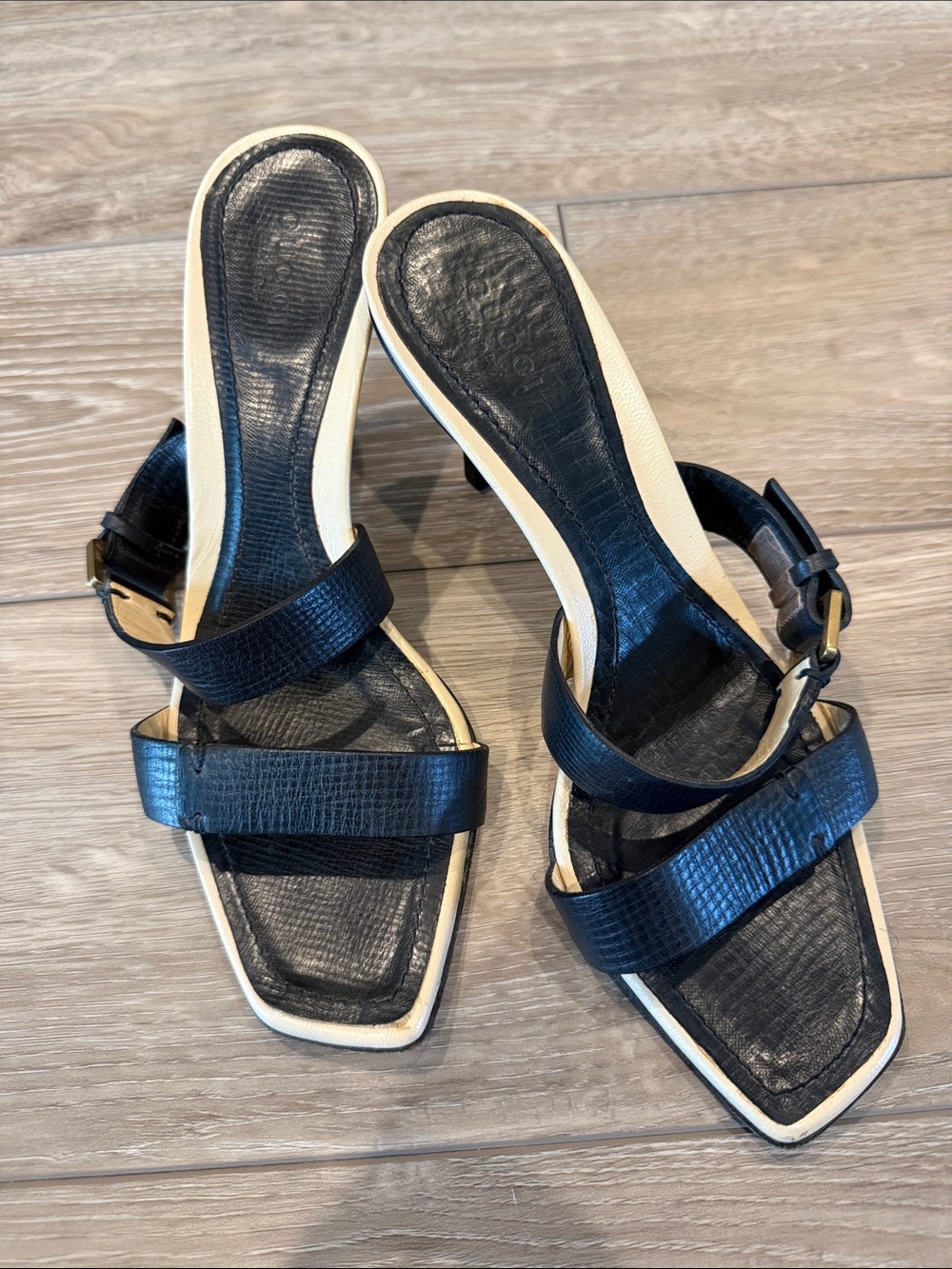 Vintage Gucci Black and Tan Mules